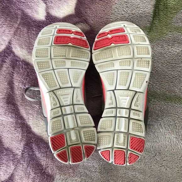 Skechers Women’s Spring Fever Sneaker Style 11727 - Picture 5 of 11